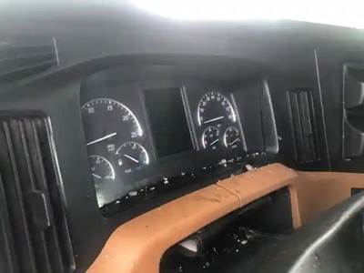 Freightliner Cascadia 126 Instrument Panel Cluster