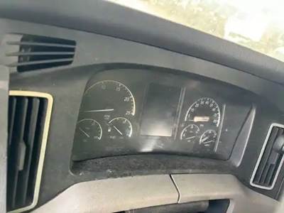 Freightliner Cascadia 126 Instrument Panel Cluster