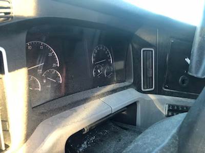 Freightliner Cascadia Instrument Panel Cluster