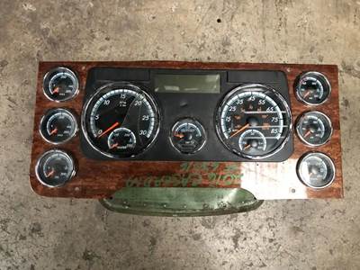 Freightliner Cascadia Instrument Panel Cluster