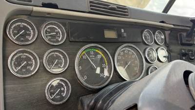 Freightliner Columbia 120 Instrument Panel Cluster