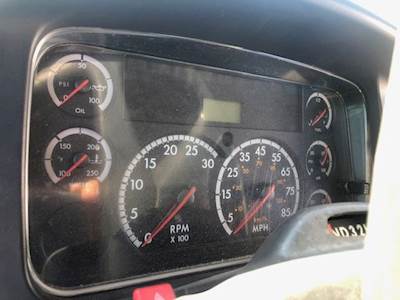 Freightliner M2 106 Instrument Panel Cluster