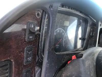 Freightliner M2 106 Instrument Panel Cluster