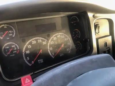 Freightliner M2 106 Instrument Panel Cluster
