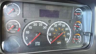 Freightliner M2 106 Instrument Panel Cluster