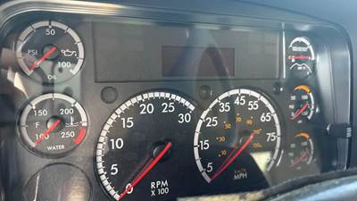 Freightliner M2 106 Instrument Panel Cluster
