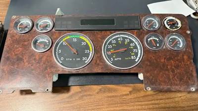 Freightliner ST120 Instrument Panel Cluster