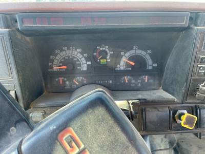 GM/Chev (HD) TOPKICK Instrument Panel Cluster