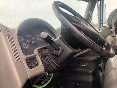 International 8600 Instrument Panel Cluster