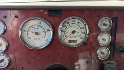 International 9200i Instrument Panel Cluster