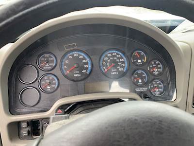 International DuraStar 4300 Instrument Panel Cluster
