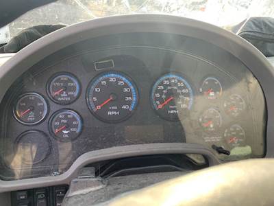 International DuraStar 4300 Instrument Panel Cluster