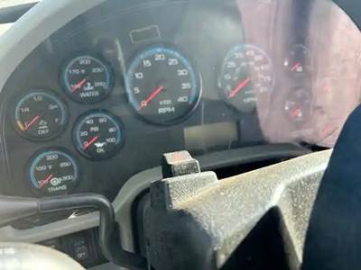 International DuraStar 4300 Instrument Panel Cluster