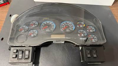 International DuraStar 4300 Instrument Panel Cluster