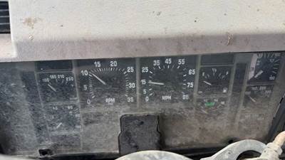 International F-8200 Instrument Panel Cluster