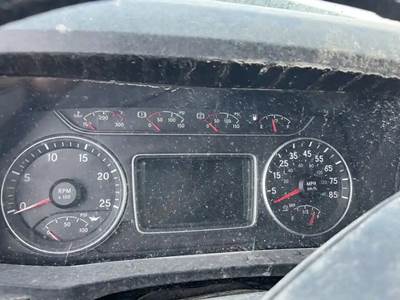 International LT625 Instrument Panel Cluster