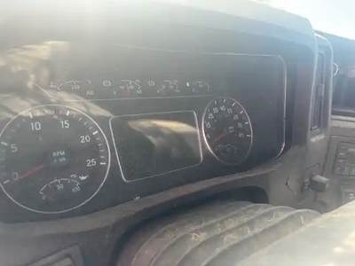 International LT625 Instrument Panel Cluster