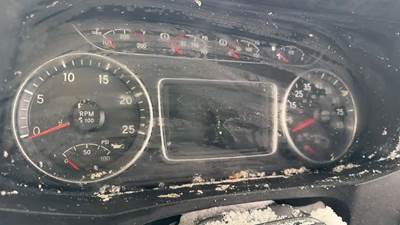 International LT625 Instrument Panel Cluster
