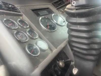 Kenworth T370 Instrument Panel Cluster