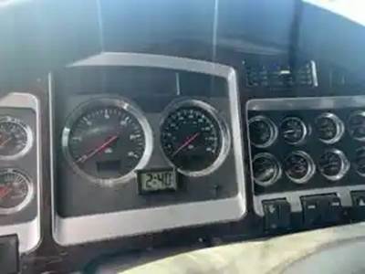 Kenworth T660 Instrument Panel Cluster