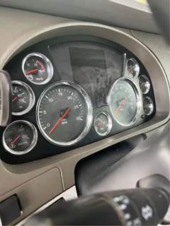 Kenworth T680 Instrument Panel Cluster