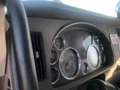 Kenworth T680 Instrument Panel Cluster