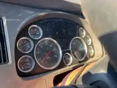 Kenworth T680 Instrument Panel Cluster
