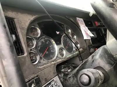 Kenworth T680 Instrument Panel Cluster