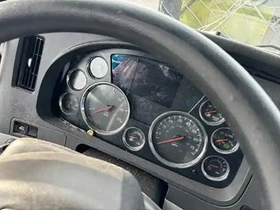 Kenworth T680 Instrument Panel Cluster