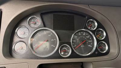 Kenworth T680 Instrument Panel Cluster