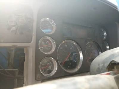 Kenworth T700 Instrument Panel Cluster