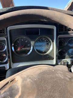 Kenworth T800 Instrument Panel Cluster