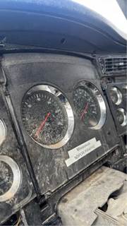 Kenworth T800 Instrument Panel Cluster