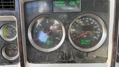 Kenworth T800 Instrument Panel Cluster