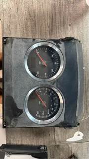 Kenworth T800 Instrument Panel Cluster