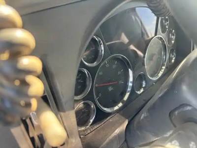 Kenworth T880 Instrument Panel Cluster