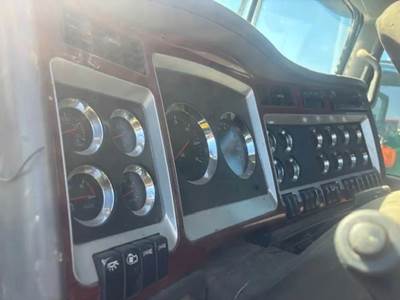 Kenworth W900 Instrument Panel Cluster