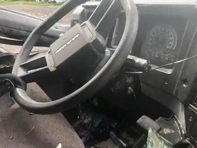 Mack MD Instrument Panel Cluster