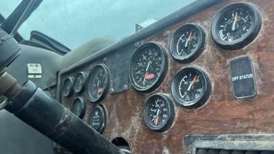 Peterbilt 320 Instrument Panel Cluster