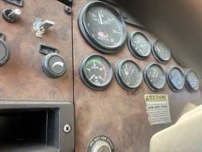 Peterbilt 330 Instrument Panel Cluster