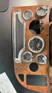 Peterbilt 379 Instrument Panel Cluster