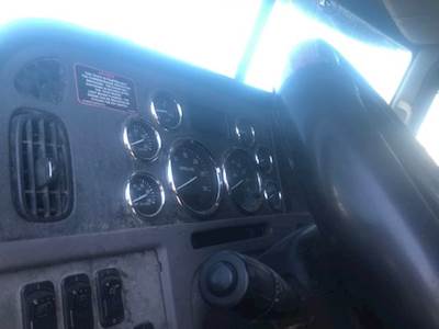 Peterbilt 386 Instrument Panel Cluster