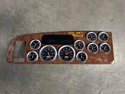 Peterbilt 387 Instrument Panel Cluster