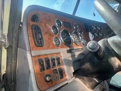 Peterbilt 388 Instrument Panel Cluster