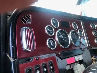 Peterbilt 389 Instrument Panel Cluster