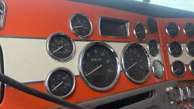 Peterbilt 389 Instrument Panel Cluster