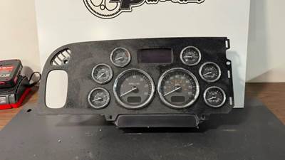 Peterbilt 389 Instrument Panel Cluster