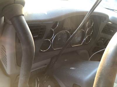 Peterbilt 579 Instrument Panel Cluster