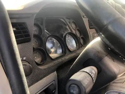 Peterbilt 579 Instrument Panel Cluster