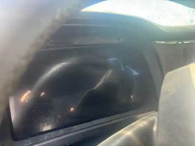 Peterbilt 579 Instrument Panel Cluster